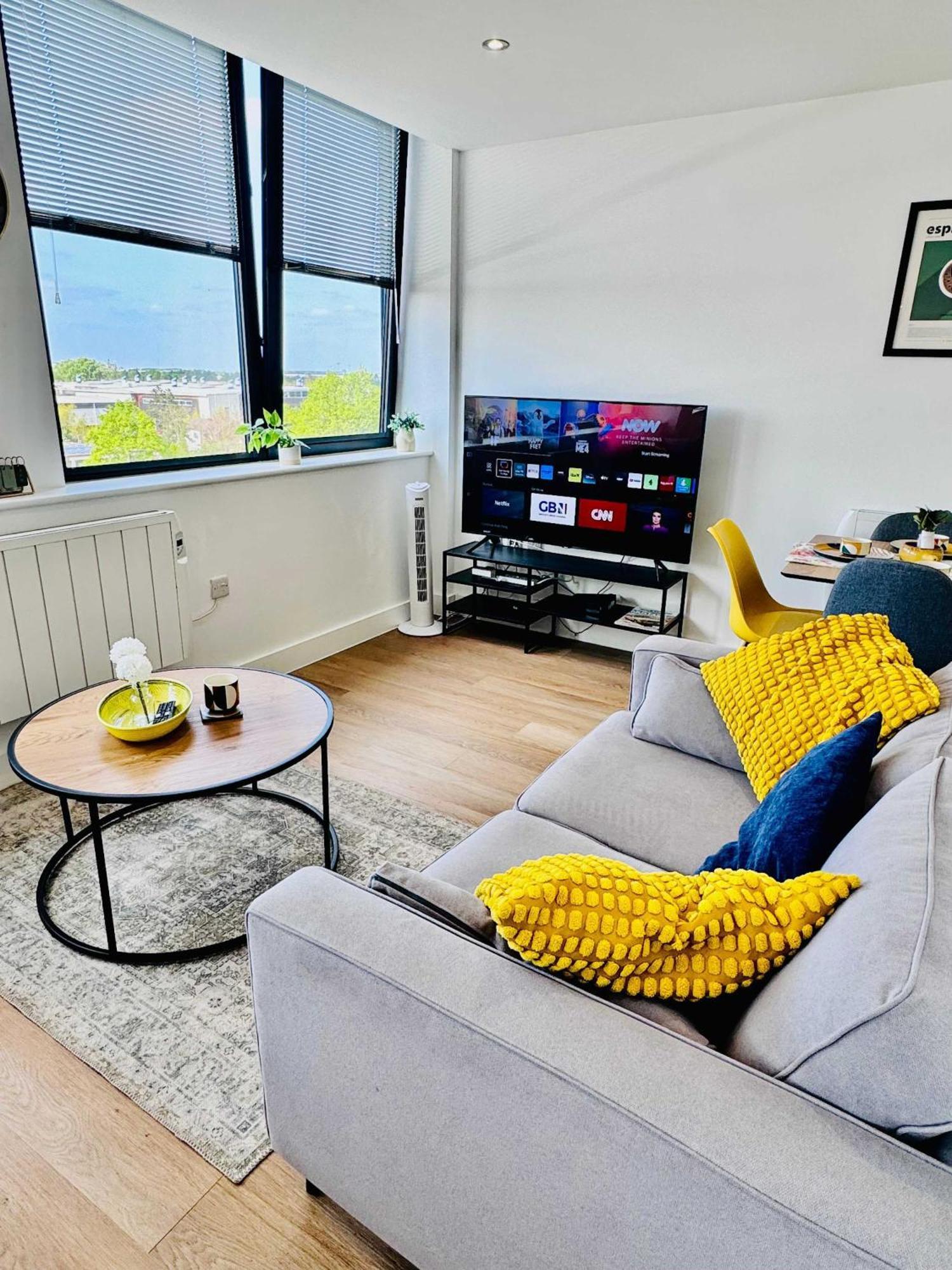 Apartment Free Parking Old Trafford Flat By Superhost